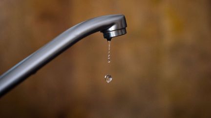 L'administration veut réduire de 10% sa consommation d'eau dans les prochains mois. (LOIC VENANCE / AFP)