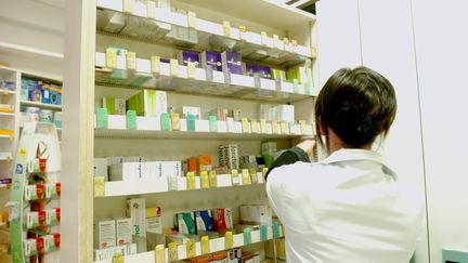 Des médicaments dans une pharmacie de Nancy, le 29 mars 2008. (MAXPPP)