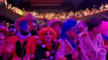 Ambiance de carnaval à l'Olympia pour les deux derniers concerts à Paris du mythique groupe dunkerquois les Prout
 (Culturebox / Capture d&#039;écran)