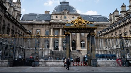 Le palais de justice de Paris, le 20 avril 2021. (RICCARDO MILANI / HANS LUCAS / AFP)