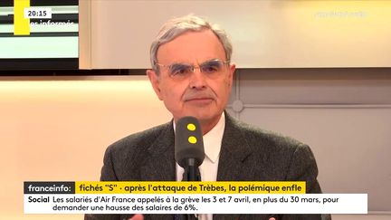 L'éditorialiste politique à Valeurs actuelles, François d’Orcival, sur le plateau de franceinfo, le 26 mars 2018. (FRANCEINFO / RADIOFRANCE)