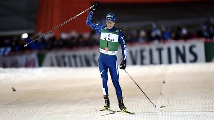 Première épreuve de coupe du monde et première victoire déjà pour le Japonais Akito Watabe en combiné nordique.