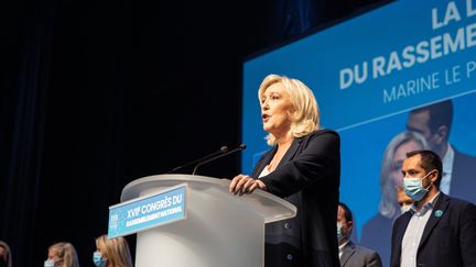 Élection présidentielle de 2022 : Marine Le Pen annonce sa candidature lors d'un rassemblement à Fréjus dans le Var