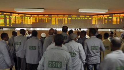 Transaction à la Bourse éthiopienne des matières premières, à Addis-Abeba, le 31 mai 2013. (AFP - Jenny Vaughan)