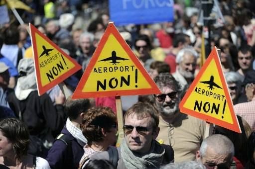 Manifestation contre l'aéroport Notre-Dame-des-landes (3 mai 2012) (JEAN-SEBASTIEN EVRARD / AFP)