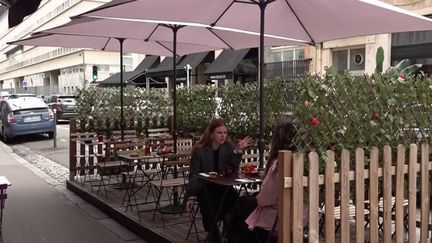 Restauration : la pluie met à mal le business des terrasses (France 2)