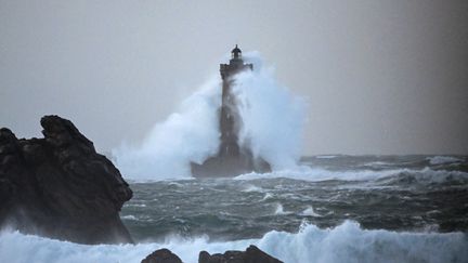 Le phare du Four d'Argenton à Porspoder (Finistère), le 8 janvier 2022. Photo d'illustration. (DAMIEN MEYER / AFP)