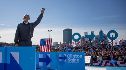 Le président américain Barack Obama lors d'un discours de soutien à la candidate démocrate Hillary Clinton dans l'Ohio (Etats-Unis), vendredi 14 octobre. (JIM WATSON / AFP)