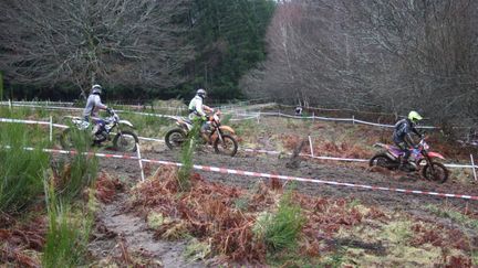 Photo postée sur la page Facebook de l'EnduroClub aubussonais d'une sortie d'entraînement en janvier 2022. (CAPTURE D'ECRAN)