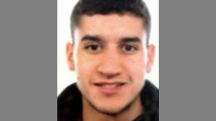 Une photo de&nbsp;Younès Abouyaaqoub, auteur présumé de l'attentat à Barcelone (Espagne), diffusée le 18 août 2017 par la police de Catalogne. (MOSSOS D'ESQUADRA / AFP)