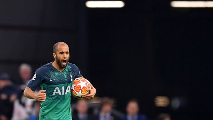 Le joueur de Tottenham, Lucas Moura, le 8 mai 2019 à Amsterdam (Pays-Bas). (MARIUS BECKER / DPA / AFP)