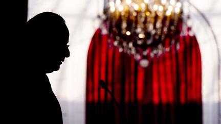 Fran&ccedil;ois Hollande, le 3 d&eacute;cembre 2013, &agrave; l'Elys&eacute;e &agrave; Paris.&nbsp; (ALAIN JOCARD / POOL / AFP)