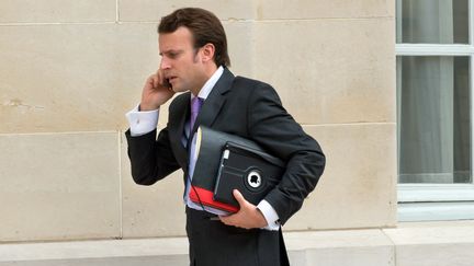 Emmanuel Macron, zlors conseiller du pr&eacute;sident de la R&eacute;publique,&nbsp;le 29 octobre 2012, &agrave; Paris. (BERTRAND LANGLOIS / AFP)