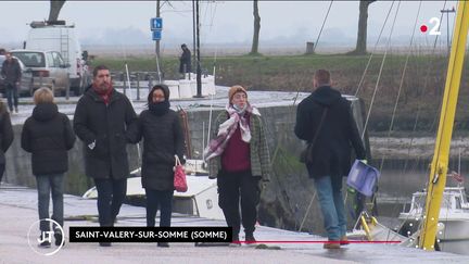 Des touristes dans la baie de Somme. (France 2)