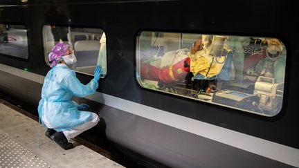 Coronavirus : nouveau départ de TGV médicalisés vers la Nouvelle-Aquitaine