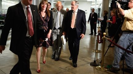 Membres du Congrès rencontrant la CIA pour s'informer sur le raid (4 mai 2011) (AFP/CHIP SOMODEVILLA)