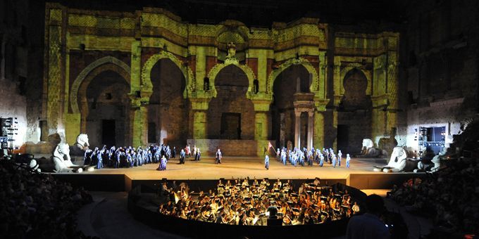 Le Théâtre antique d&#039;Orange en juillet 2011, lors d&#039;une représentation de l&#039;opéra &quot;Aïda&quot; de Verdi
 (AFP / Gérard Julien)