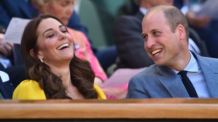 Kate Middleton et le prince William au tournoi de tennis de Wimbledon, le 15 juillet 2018 à Londres (Royaume-Uni). (GLYN KIRK / AFP)