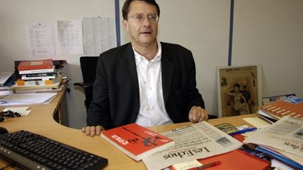 Erik Izraelewicz, ici en 2005, lorsqu'il travaillait aux Echos. (AFP - Stéphane de Sakutin)