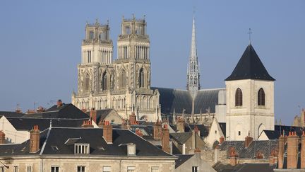 Les fa&ccedil;ades du Quai du Chatelet et la Cath&eacute;drale, &agrave; Orl&eacute;ans (Loiret).&nbsp; (ESCUDERO PATRICK / AFP)