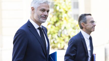 Laurent Wauquiez et Bruno Retailleau, à la sortie de Matignon le 19 septembre 2024, lors des consultations menées par Michel Barnier pour constituer son gouvernement. (ANDRE PAIN / MAXPPP)