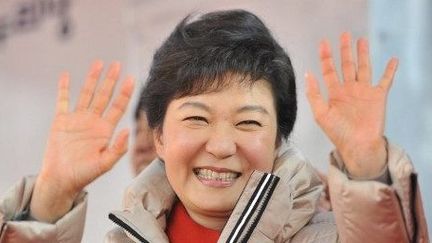  Park Geun-Hye, lors de la campagne électorale pour la présidentielle sud-coréenne, à Séoul, le 15 décembre 2012. (AFP/JONG YEON-JE)