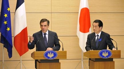 Le Premier ministre François Fillon et son homologue japonais Naoto Kan, lors d'un point presse, le 16 juillet 2010. (AFP - Kazuhiro NOGI)