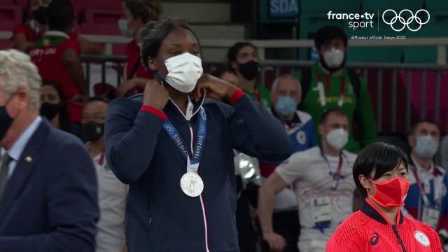 Revivez le podium de Madeleine Malonga, qui s'est vue décerner la médaille d'argent dans la catégorie des - de 78kg.