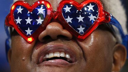 Parmi les supports privil&eacute;gi&eacute;s, les lunettes. (JAE C. HONG / AP / SIPA)