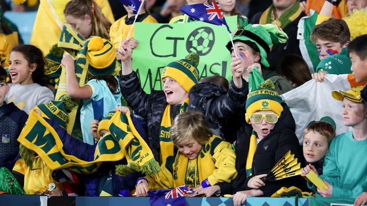 Le public du Stadium Australia avant le match de Coupe du monde entre l'Australie et l'Irlande, le 20 juillet 2023, à Sydney. (DAVID GRAY / AFP)