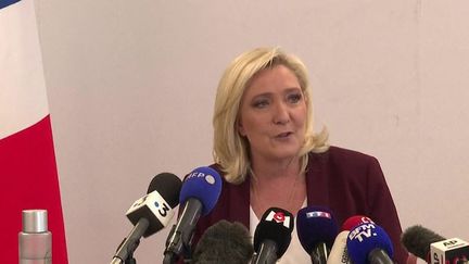 Présidentielle 2022 : le duel à distance de Marine Le Pen et Emmanuel Macron