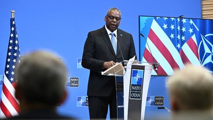 Le ministre de la Défense américain Lloyd Austin, lors d'une conférence de presse de l'OTAN, à Bruxelles, le 27 octobre 2023. (DURSUN AYDEMIR / ANADOLU / AFP)