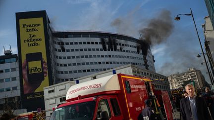 &nbsp; (Incendie dans l'un des étages de Radio France, vendredi 31 octobre 2014 © Maxppp)