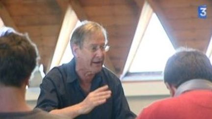 John Eliot Gardiner dirige des oeuvres sacrées en Aveyron
 (Culturebox)