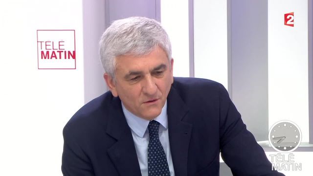 Pour Hervé Morin, "il y a peu de différences entre Macron et Juppé"