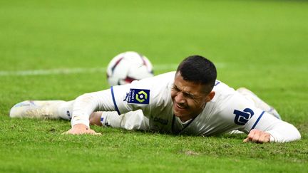 L'attaquant marseillais Alexis Sanchez, malheureux contre Nice (1-3) le 5 février 2023 au stade Vélodrome. (CHRISTOPHE SIMON / AFP)