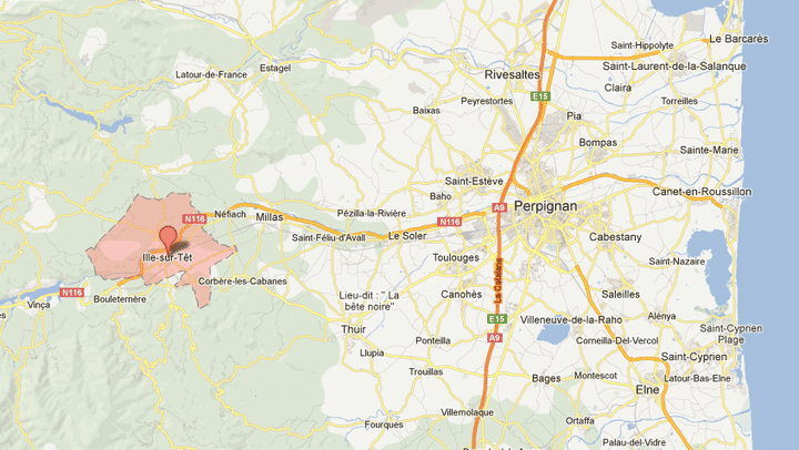 La commune d'Ille-sur-T&ecirc;t est situ&eacute;e &agrave; une vingtaine de kilom&egrave;tres &agrave; l'ouest de Perpignan (Pyr&eacute;n&eacute;es-Orientales). (GOOGLE MAPS / CAPTURE FTVI)