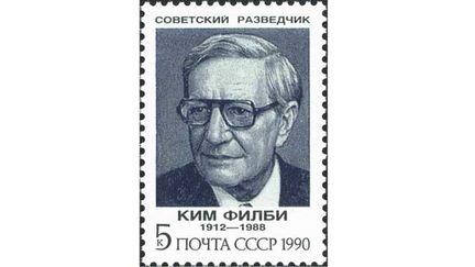  (En 1990, l'URSS a édité un timbre-poste à l'effigie de Kim Philby. © Photo du Bureau de presse du Service de renseignement extérieur)