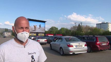 Sur le parking du drive in d'Offenbourg (France 3 Alsace / D. Meneu /)