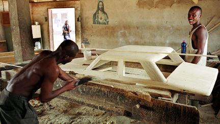 Dans l'atelier (ISSOUF SANOGO / AFP)