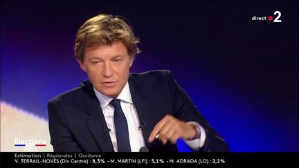 Laurent Delahousse lors de la soirée électorale de France 2, le 20 juin 2021. (FRANCE 2)