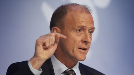 Le PDG d'Airbus, Tom Enders, lors d'une conférence de presse à Londres (Royaume-Uni), le 24 février 2016. (NIKLAS HALLE'N / AFP)