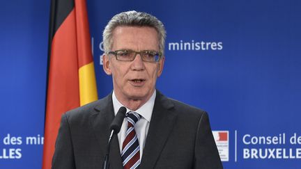 Le ministre allemand de l'Int&eacute;rieur, Thomas de Maizi&egrave;re, s'exprime lors d'une conf&eacute;rence de presse, le 14 septembre 2015, &agrave; Bruxelles (Belgique). (JOHN THYS / AFP)