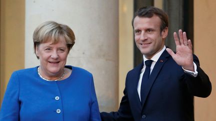 Angela Merkel rencontre Emmanuel Macron à l'Elysée (Paris), le 13 octobre 2019. (REGIS DUVIGNAU / REUTERS)