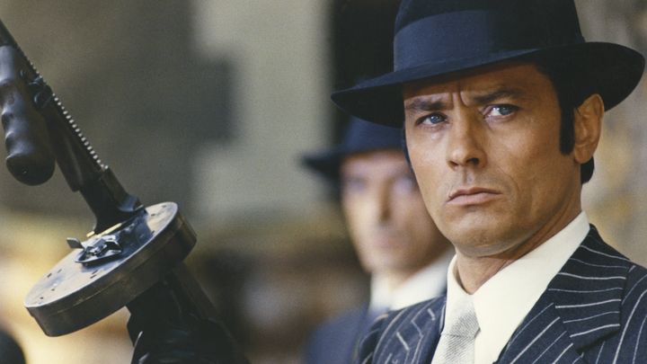 Alain Delon dans le film "Borsalino and Co.", de Jacques Deray, en 1974. (NANA PRODUCTIONS / SIPA)