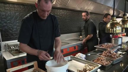 Hôtellerie-restauration : les patrons envisagent d'augmenter les salaires