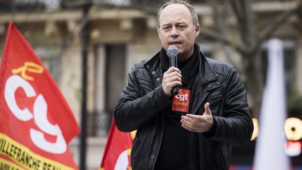 Denis Gravouil, spécialiste de la CGT sur la question de la protection sociale et des retraites, en décembre 2019. (VINCENT ISORE / MAXPPP)