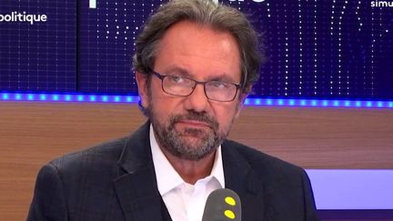 Frédéric Lefebvre était l'invité de Tout est politique, vendredi 3 novembre sur franceinfo.&nbsp; (FRANCEINFO / RADIOFRANCE)