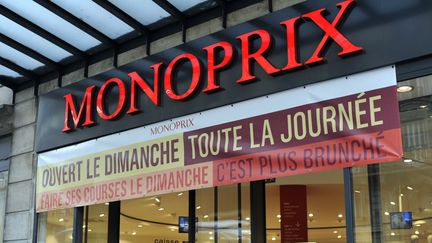 Un supermarché Monoprix à Paris le 7 novembre 2018. (SERGE ATTAL  / ONLY FRANCE / AFP)