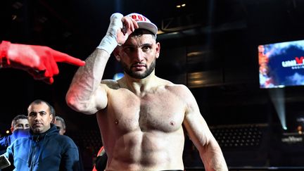 Arsen Goulamirian après sa victoire sur le Moldave Constantin Bejenaru, le 28 décembre 2019. (GERARD JULIEN / AFP)